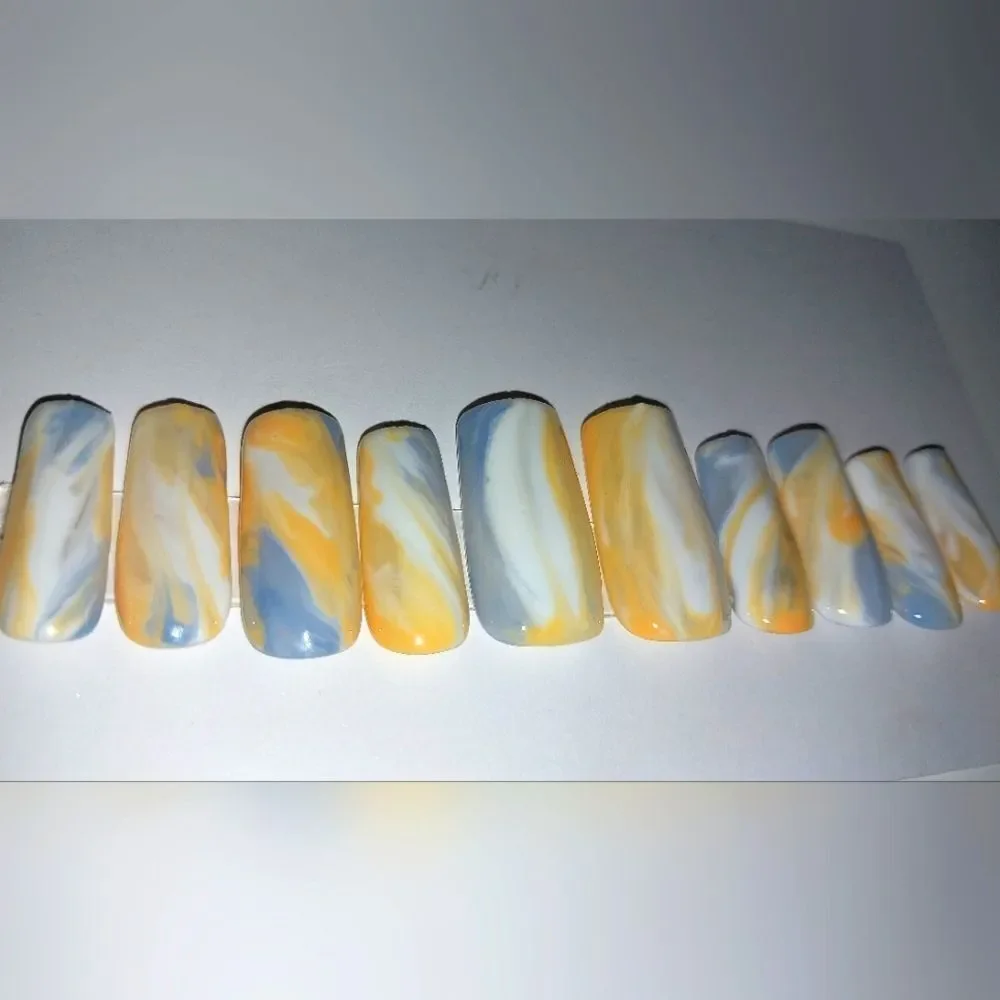 Hand crafted custom 10pc short acrylic press on nails size large